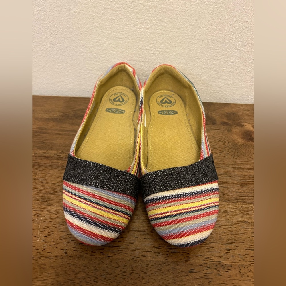 NWOT KEEN Women’s Cortana Canvas Flats Size 9.5